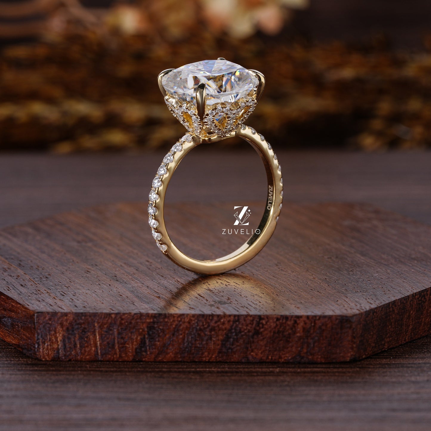 Cushion Hidden Halo Ring - Zuvelio.com