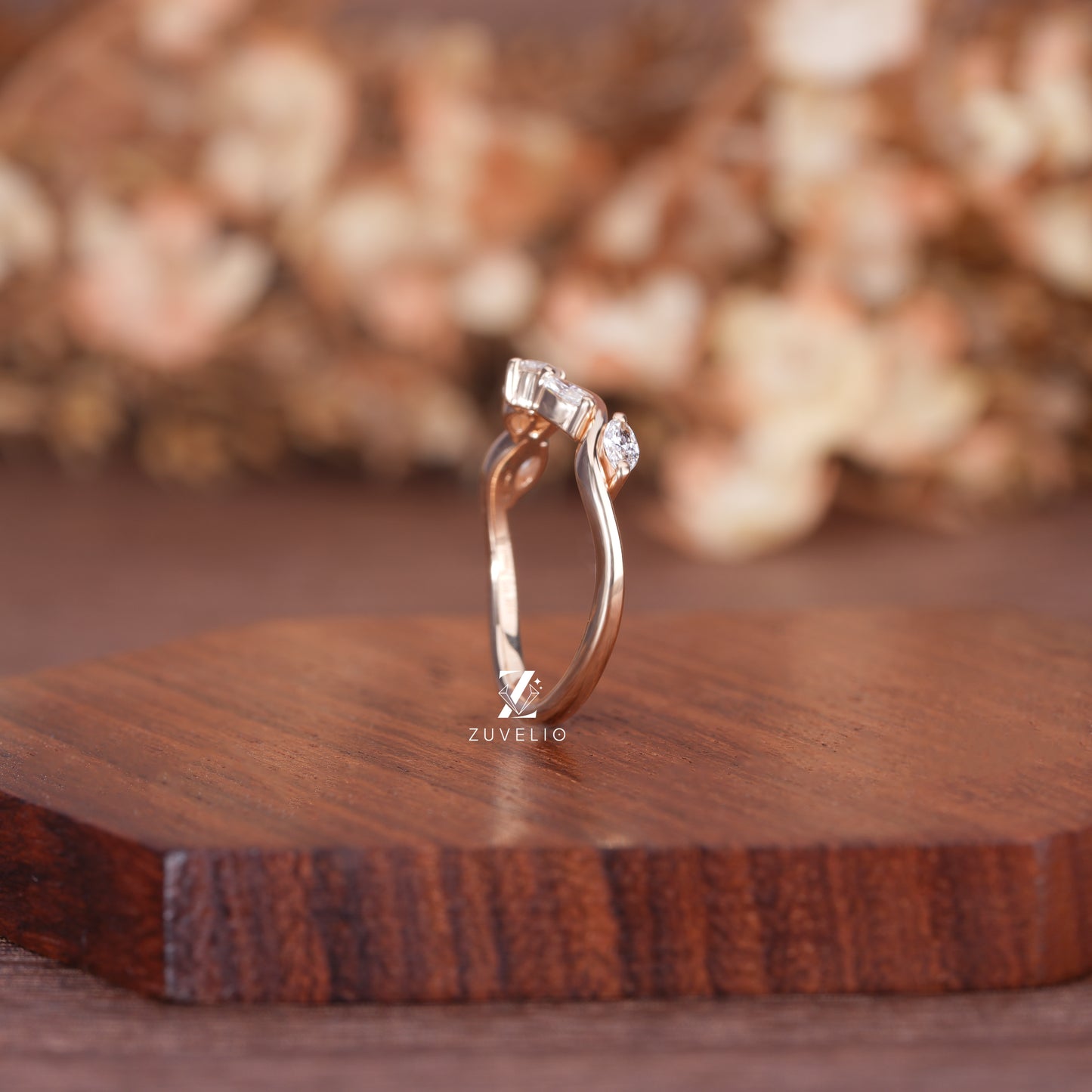 Vintage Curved Diamond Band