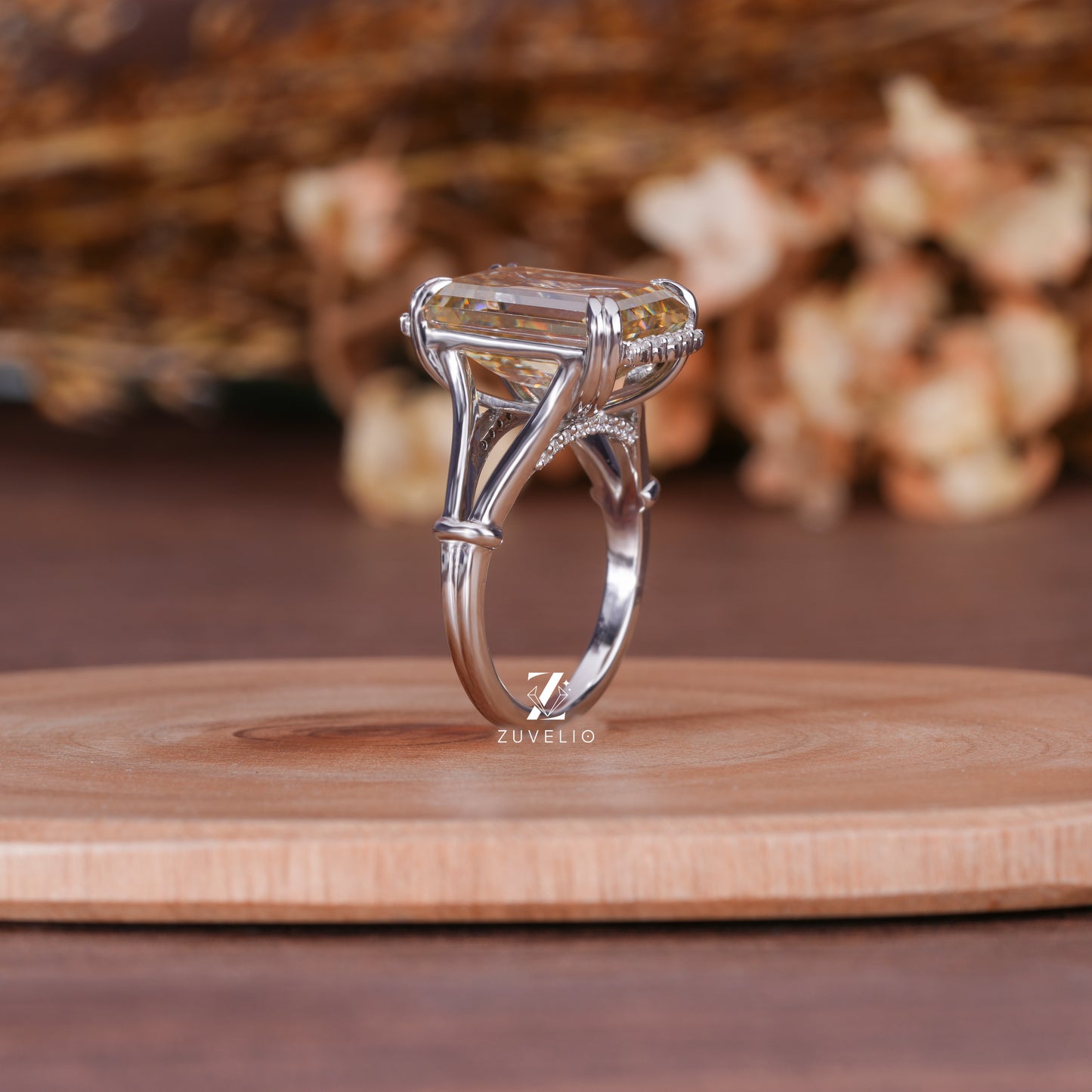Vintage Emerald Moissanite Ring