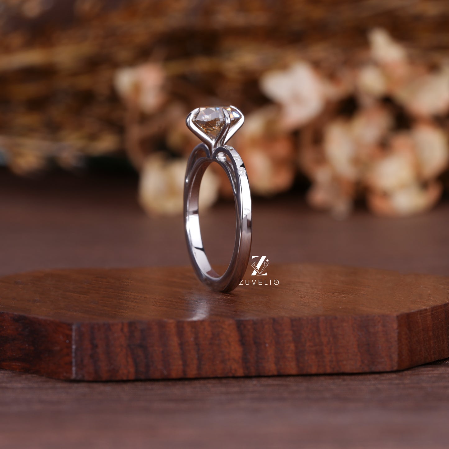 Modern Round Cut Ring