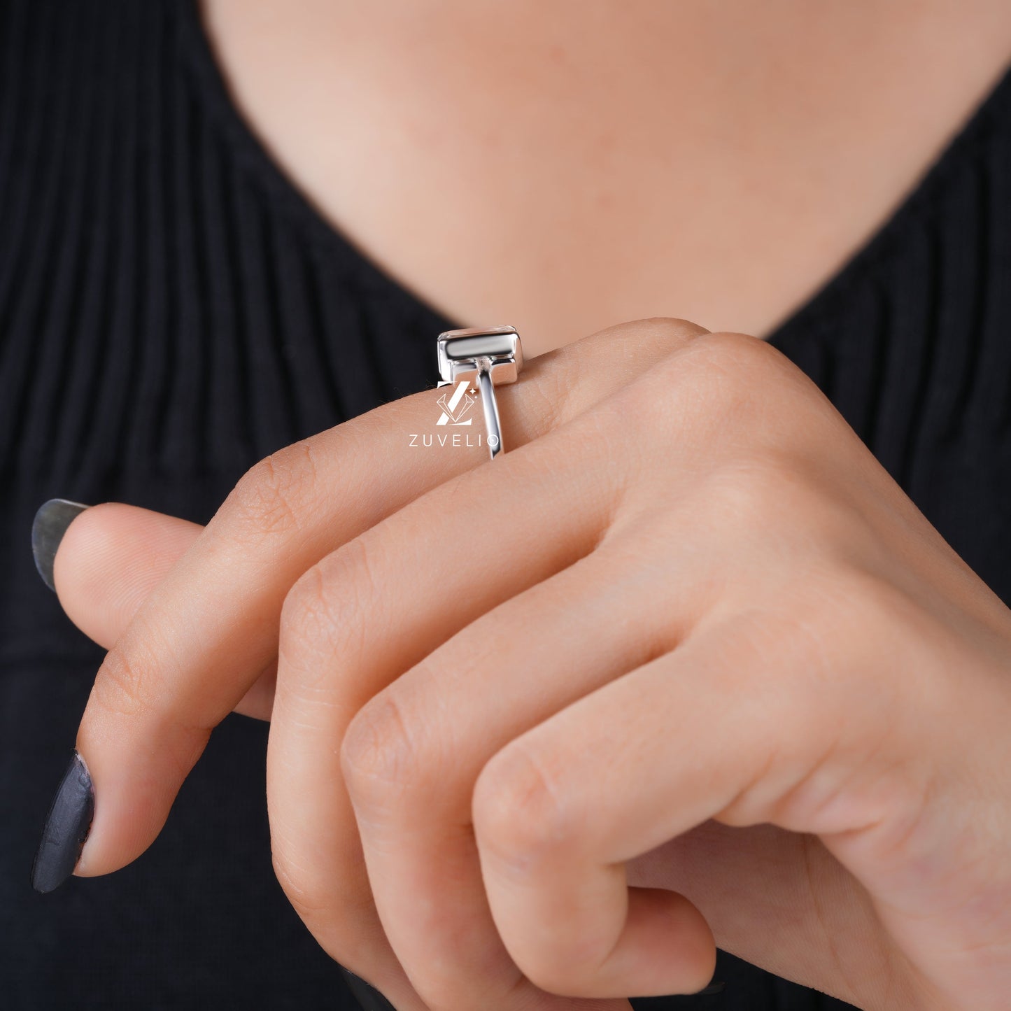 Emerald Moissanite Engagement Ring - Zuvelio.com