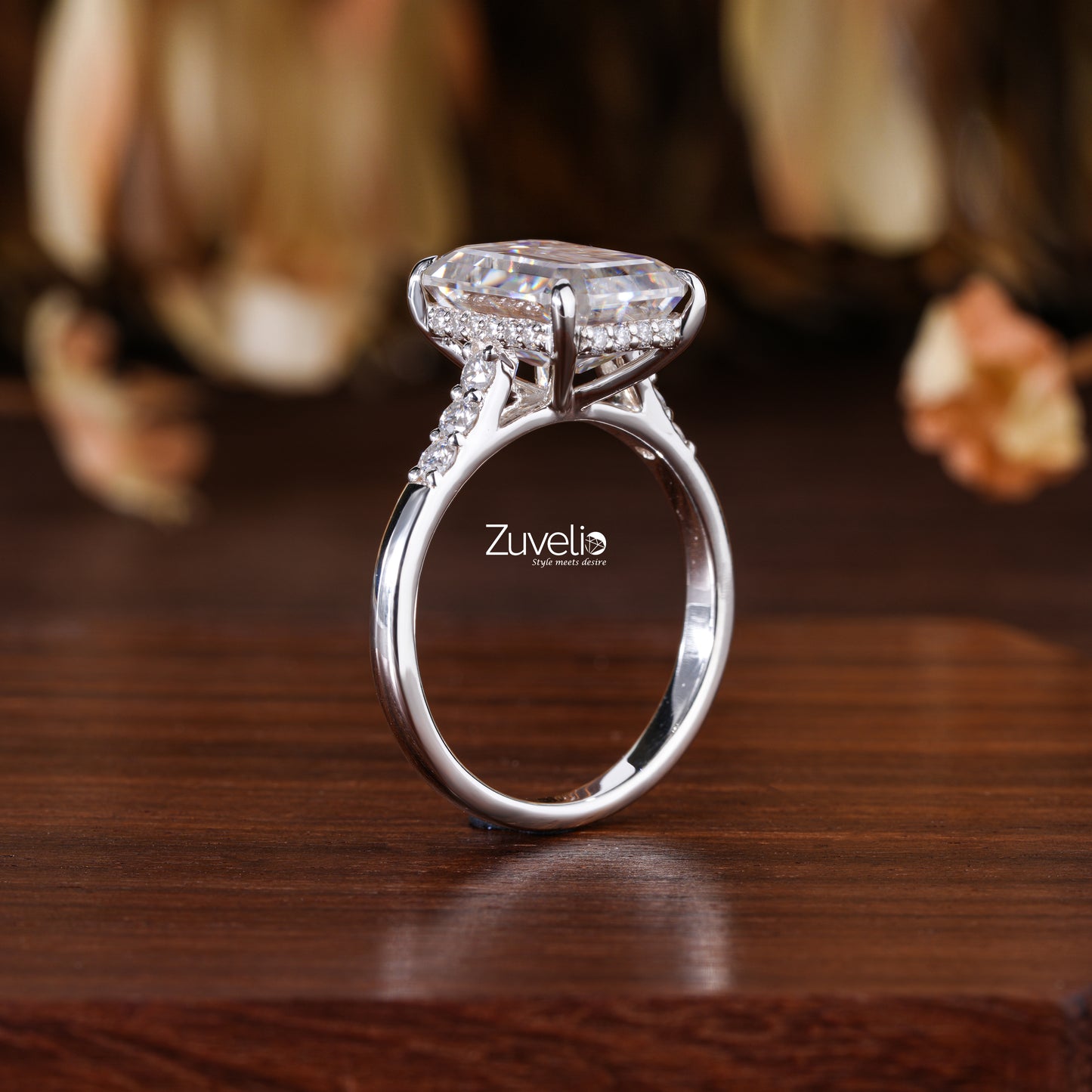 Platinum Emerald Halo Ring