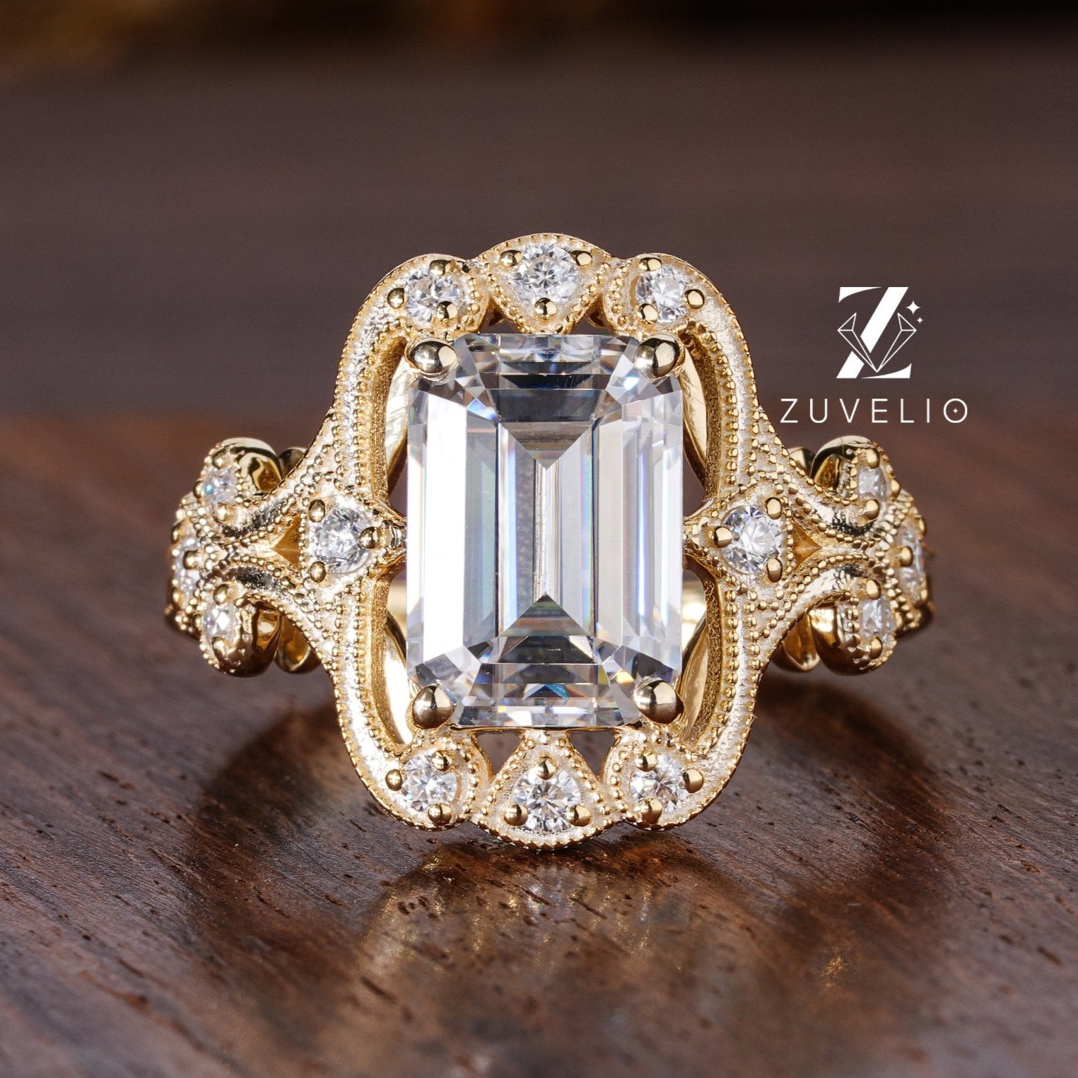Emerald Cut Art Deco Ring - Zuvelio.com