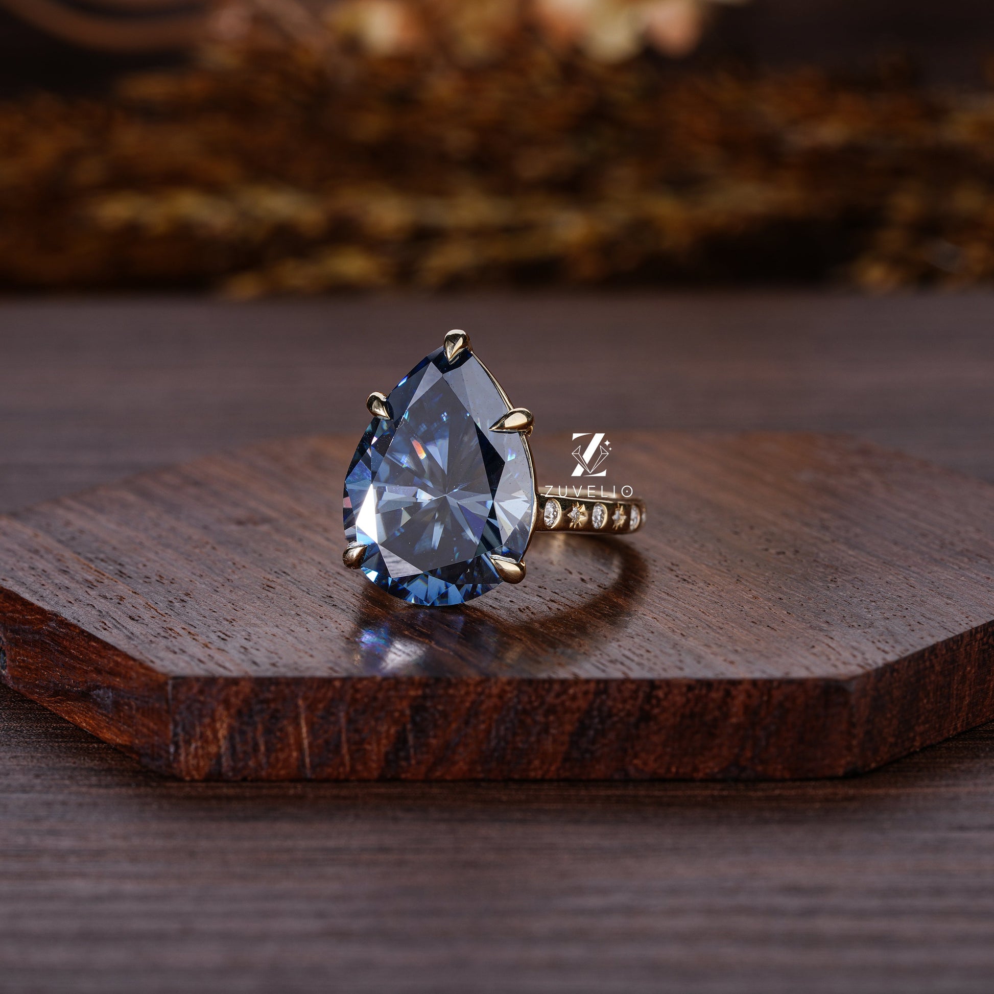 Blue Pear Moissanite Ring - Zuvelio.com