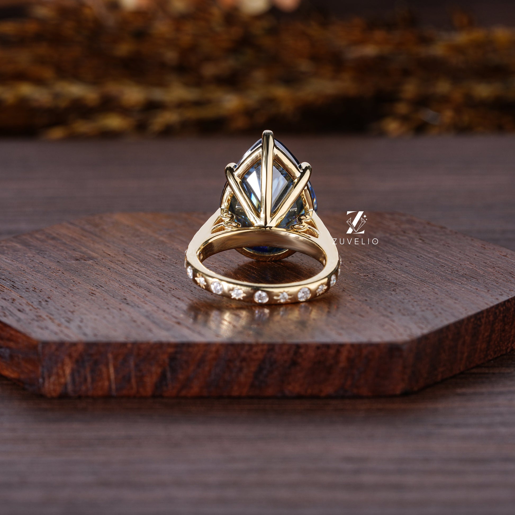Blue Pear Moissanite Ring - Zuvelio.com