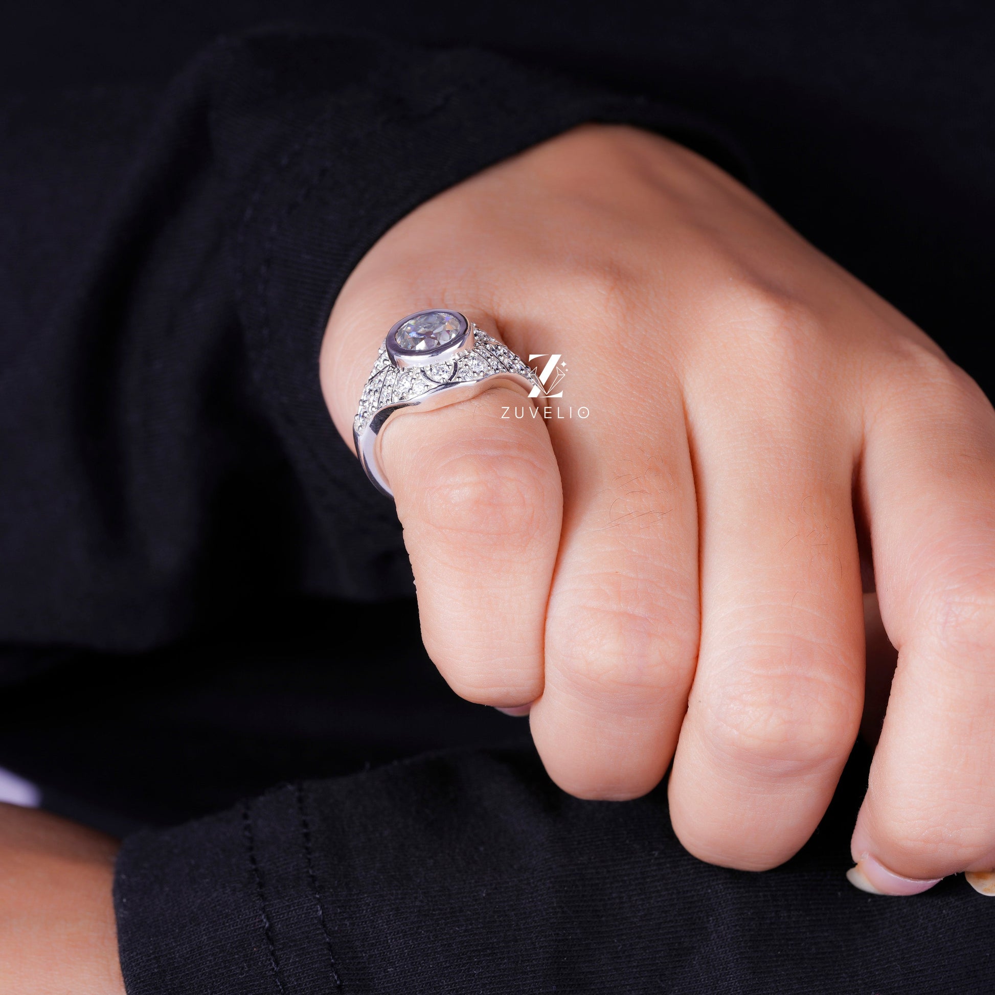 Art Deco Moissanite Ring - Zuvelio.com