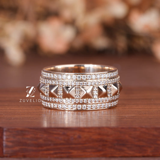 Pyramid Inspired Moissanite Band
