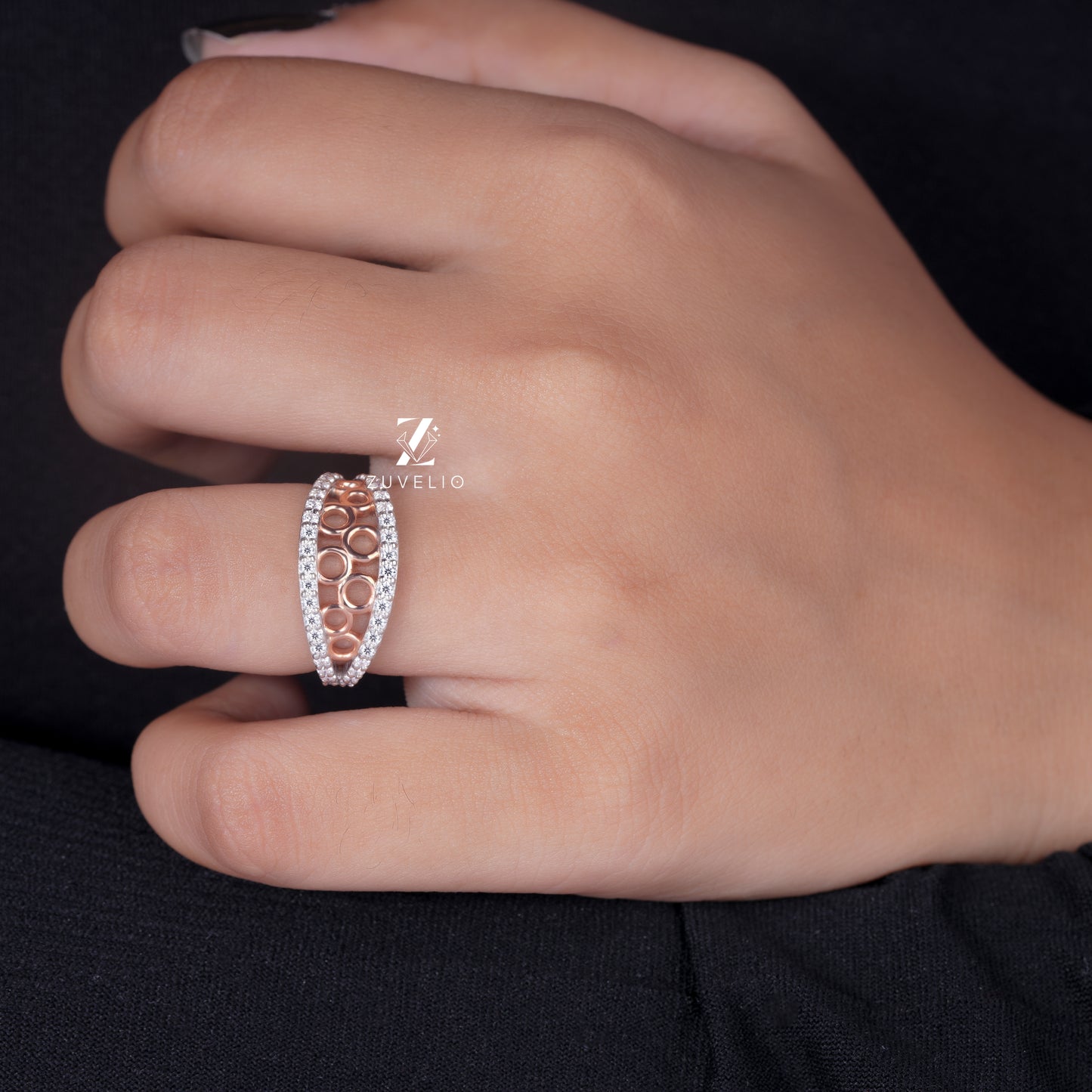 Lab Diamond Round Cut Band