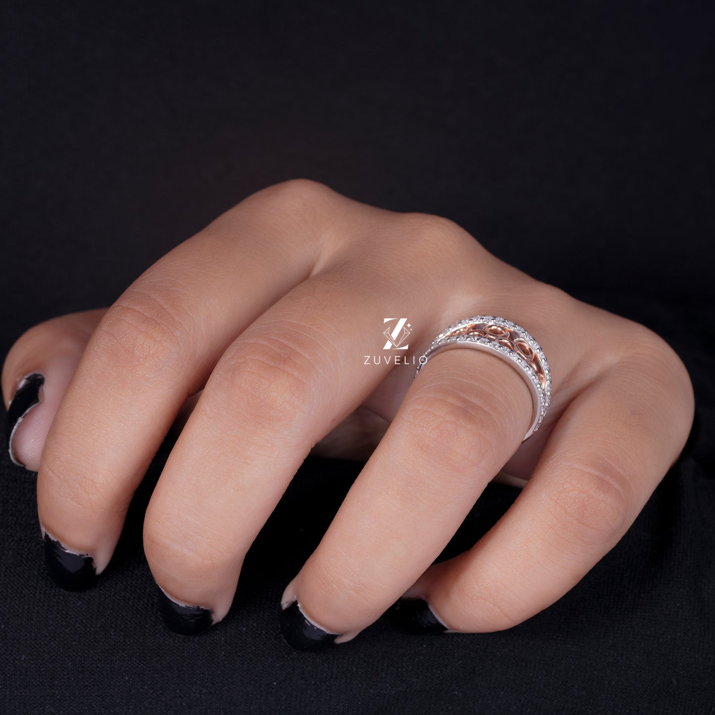 Lab Diamond Round Cut Band