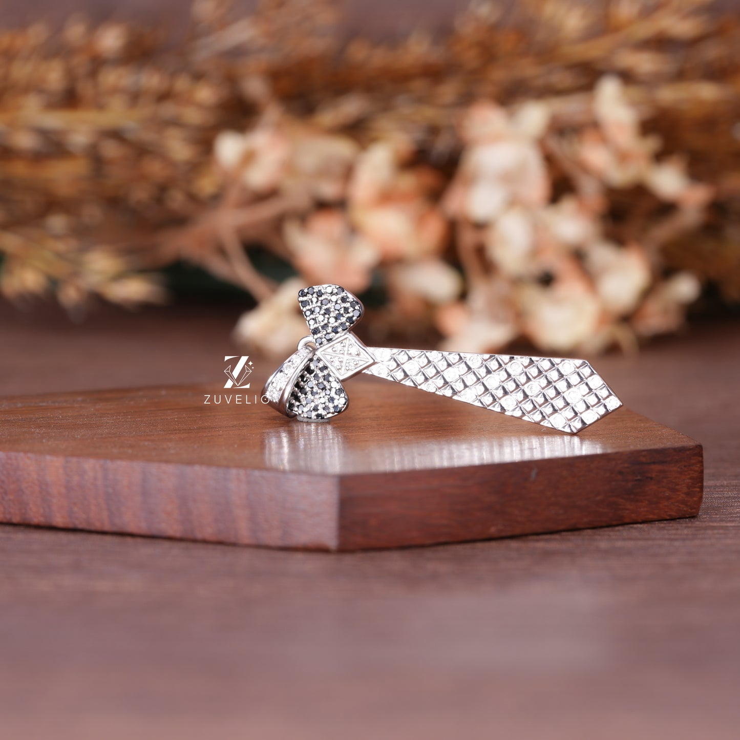 Men's Tie Moissanite Pendant