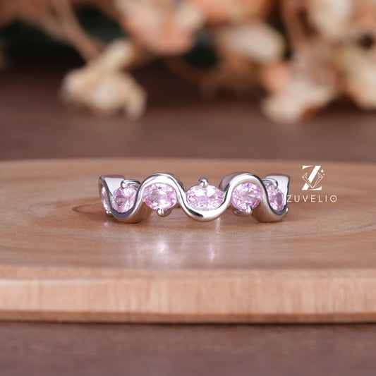 Oval Lab Sapphire Band