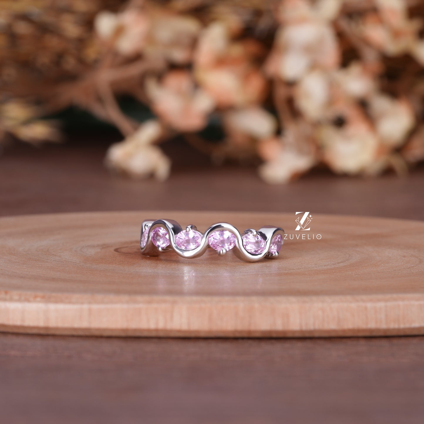 Oval Lab Sapphire Band