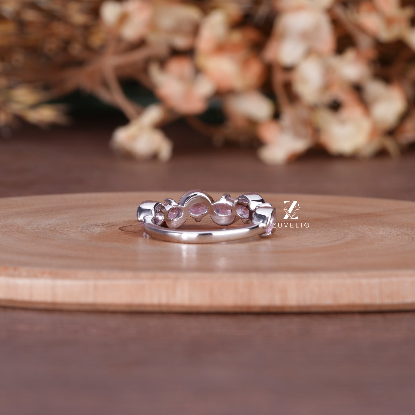 Oval Lab Sapphire Band
