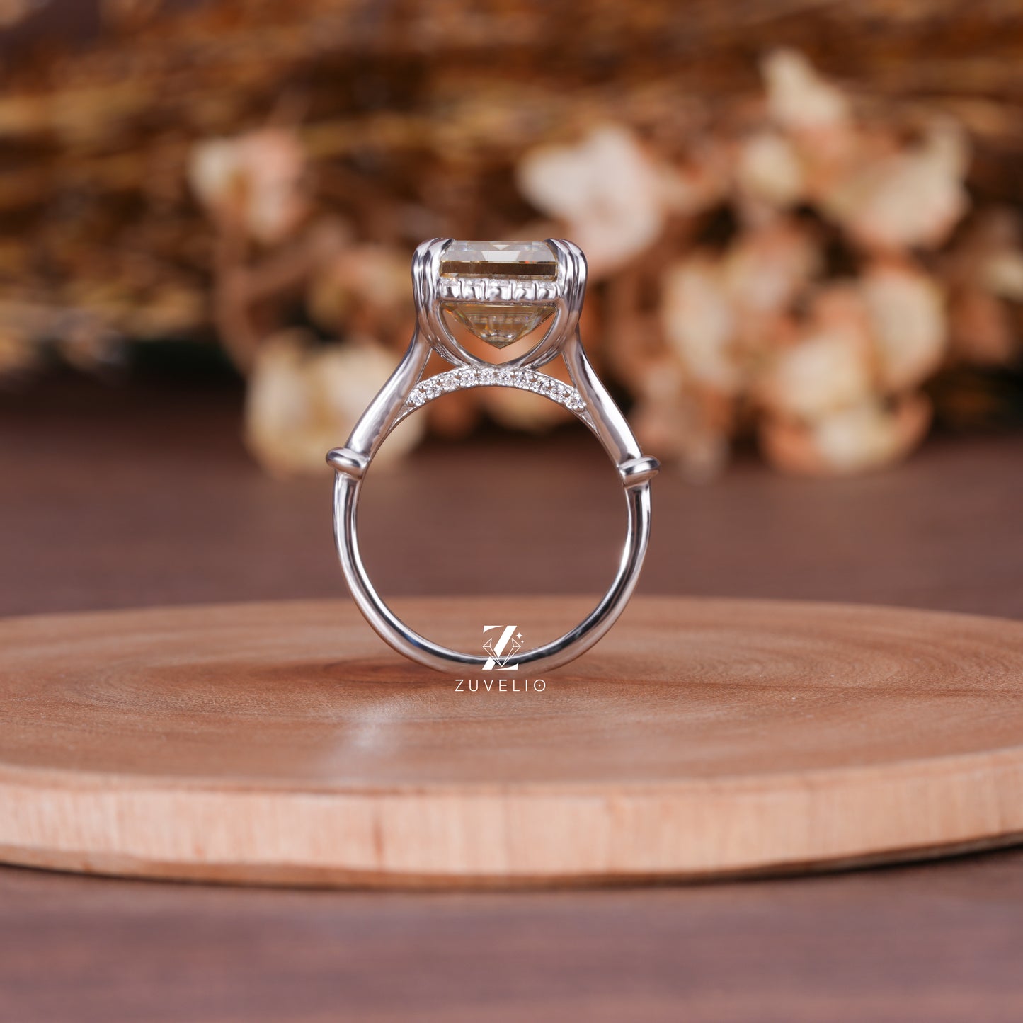 Vintage Emerald Moissanite Ring