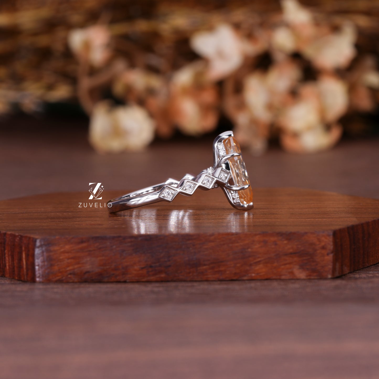 Marquise Bubble Band Ring