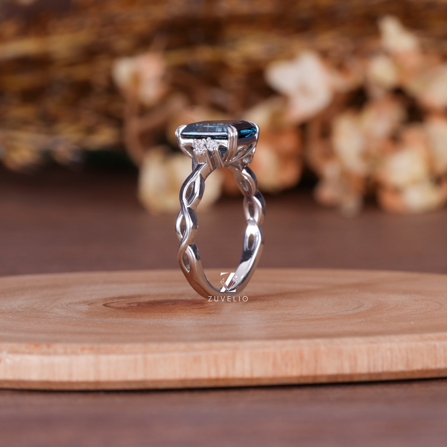 Vintage Emerald Moissanite Ring