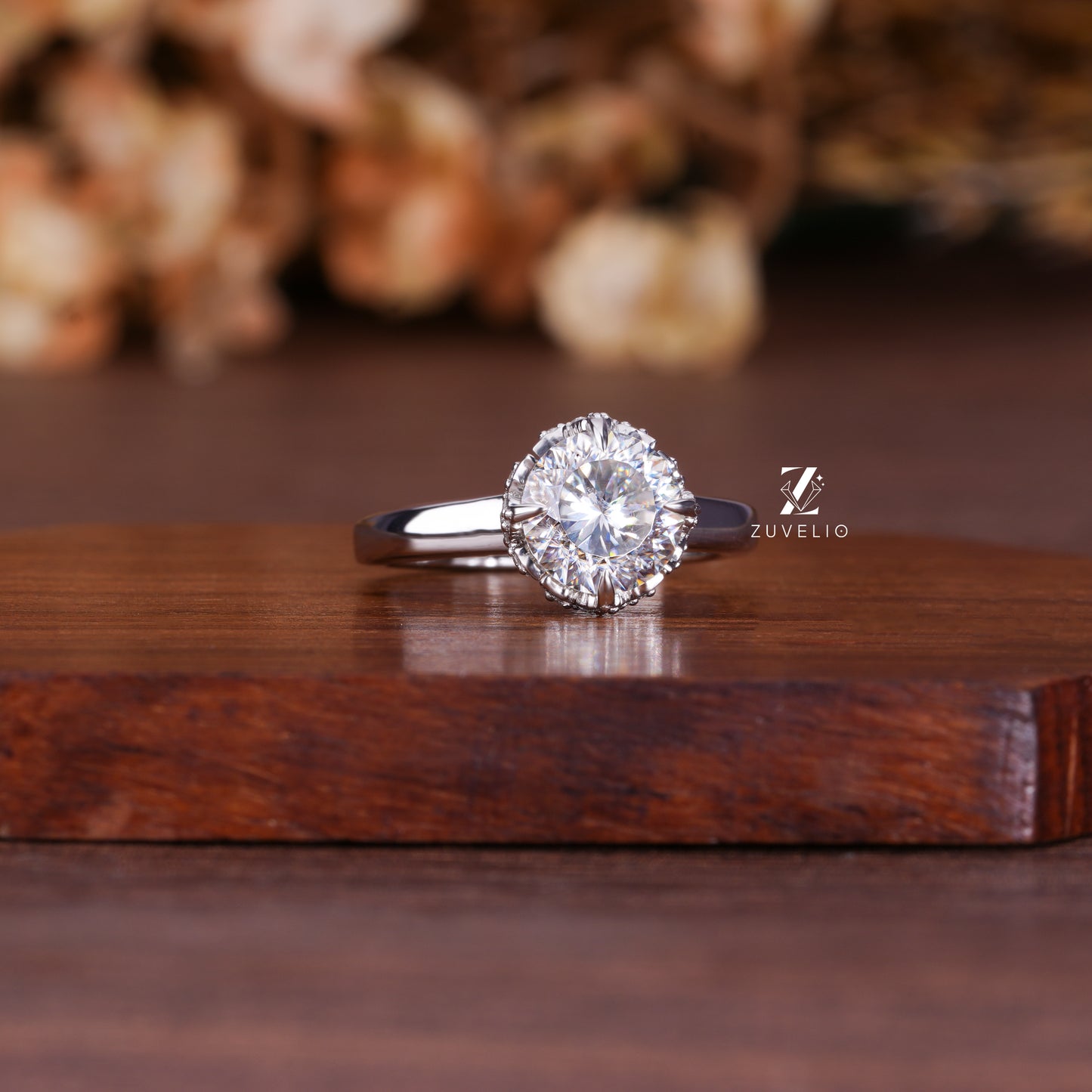 Round Claw Prong Ring
