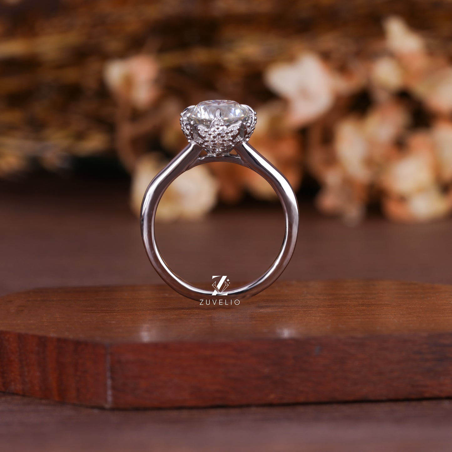 Round Claw Prong Ring