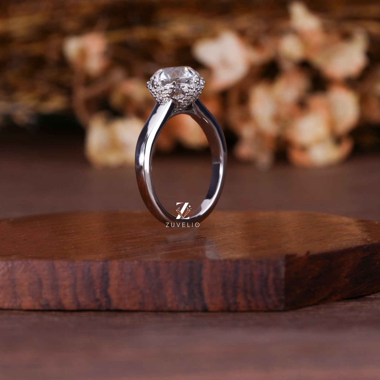 Round Claw Prong Ring