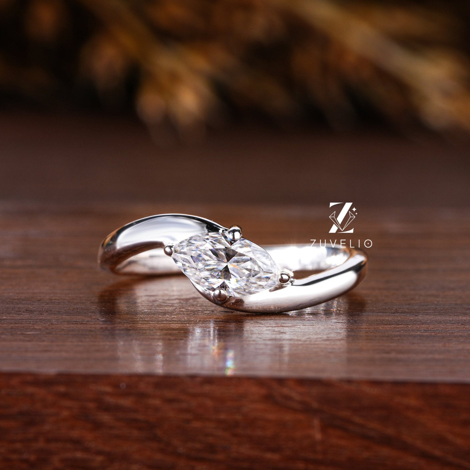 Marquise Rapture Ring - Zuvelio.com