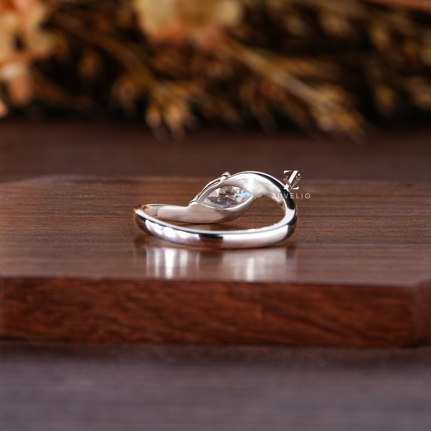 Marquise Rapture Ring - Zuvelio.com