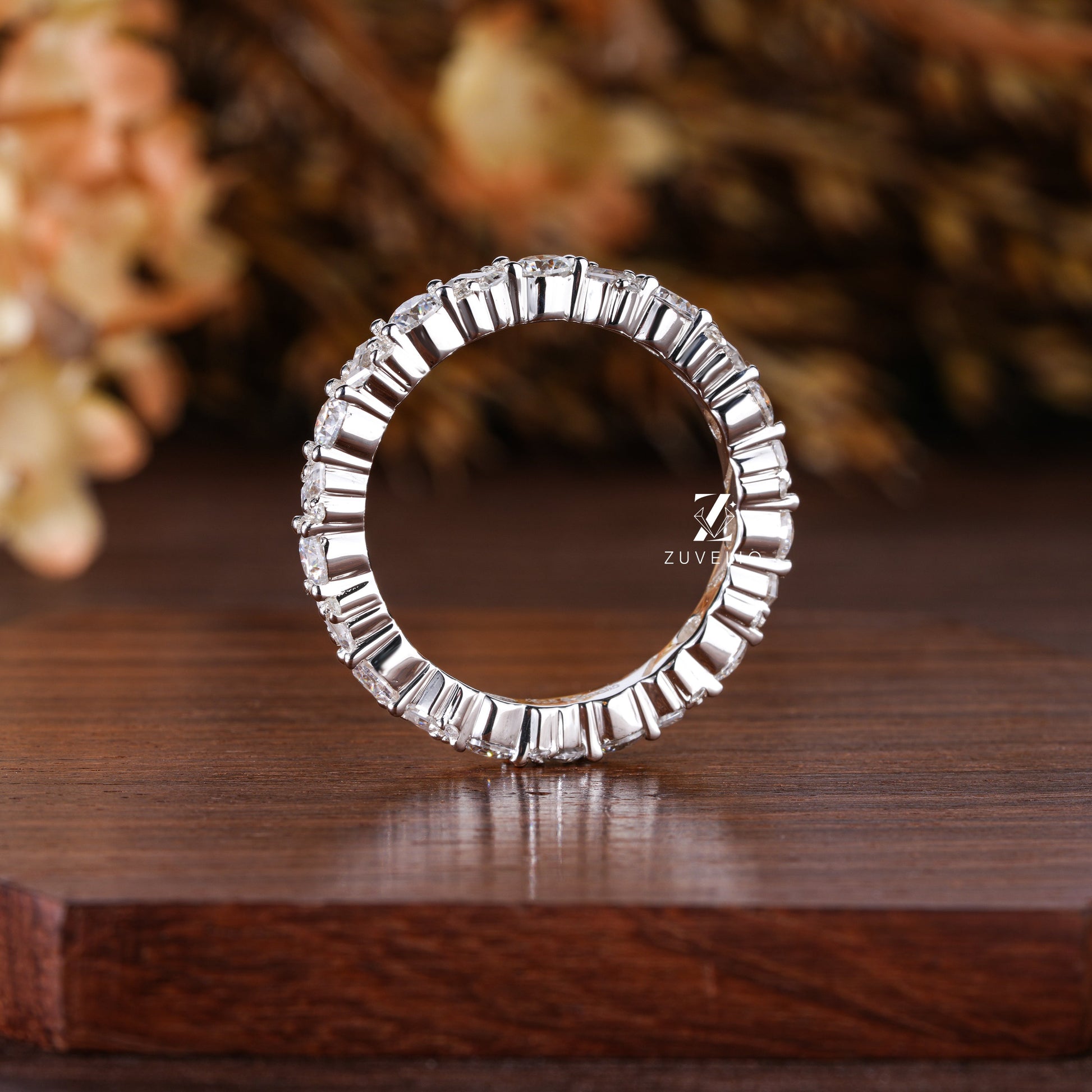 Emerald Oval Ring - Zuvelio.com