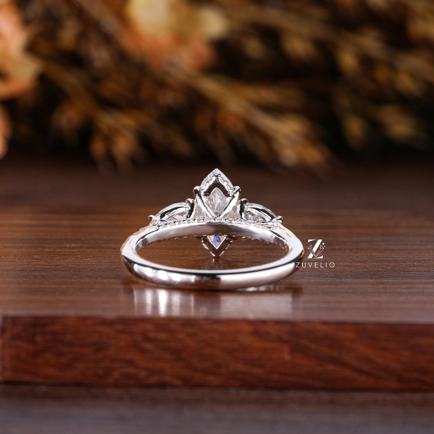 Marquise Moissanite Ring - Zuvelio.com