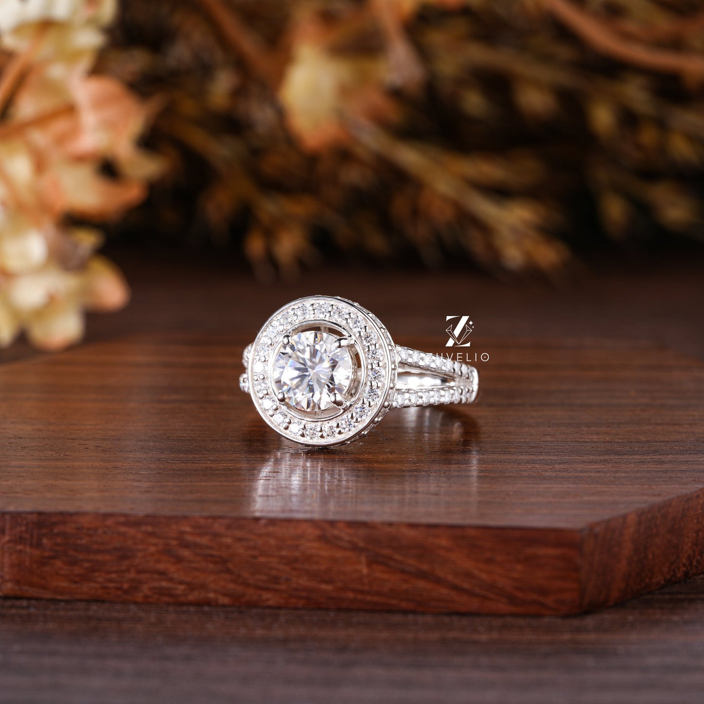 Round Moissanite Halo Ring - Zuvelio.com