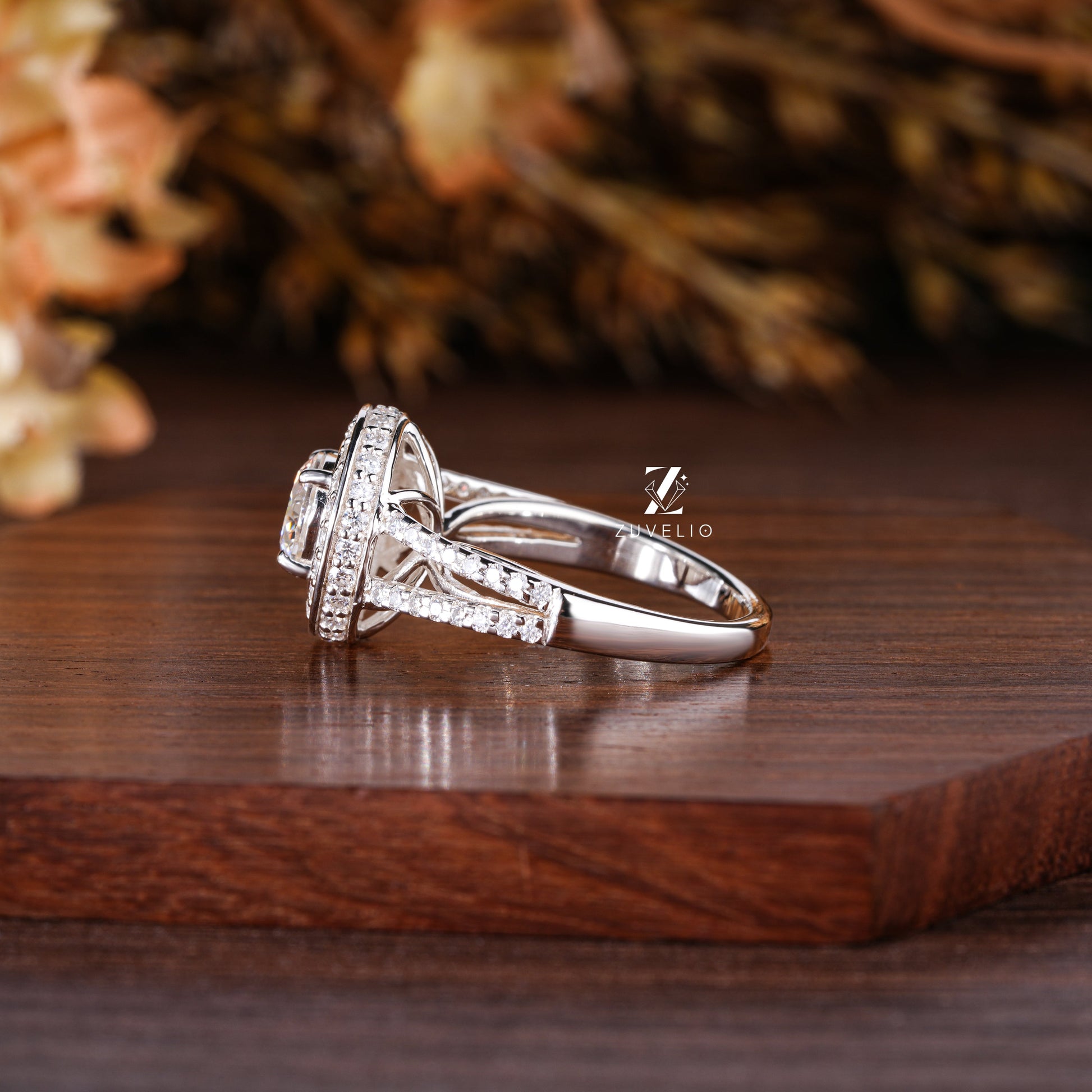Round Moissanite Halo Ring - Zuvelio.com
