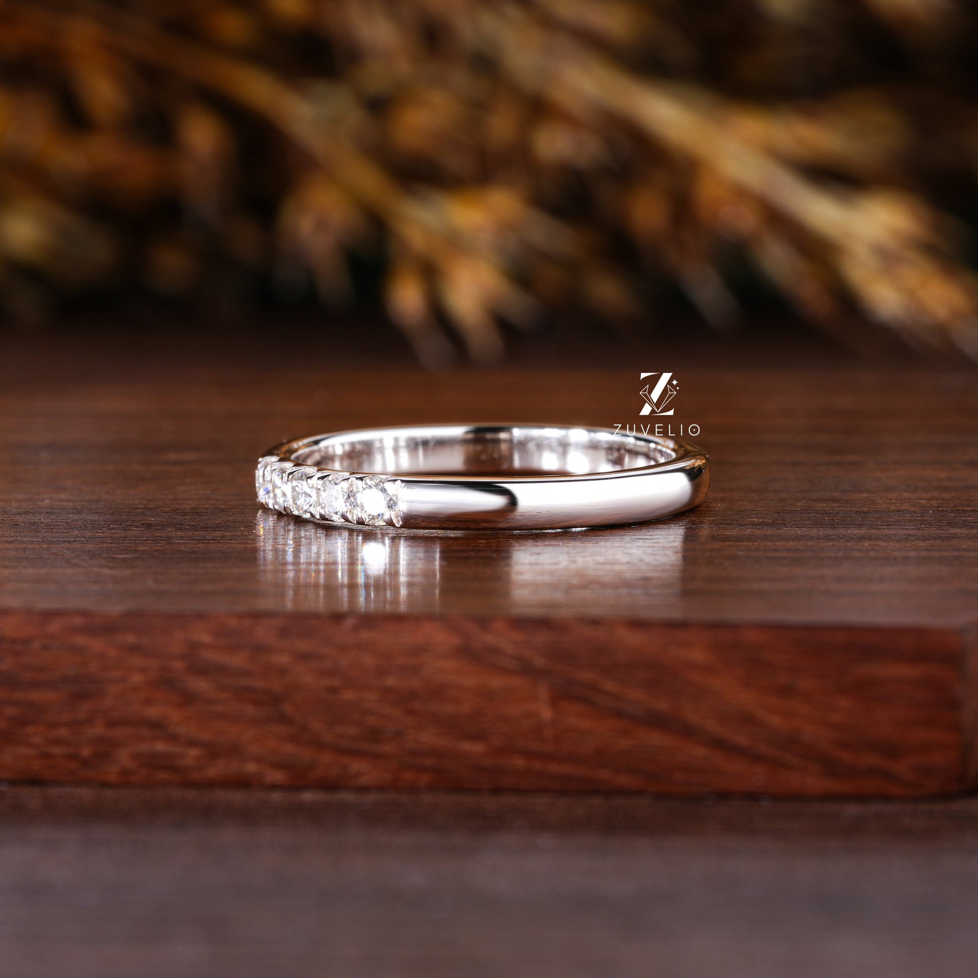 Round Cut Moissanite Band - Zuvelio.com
