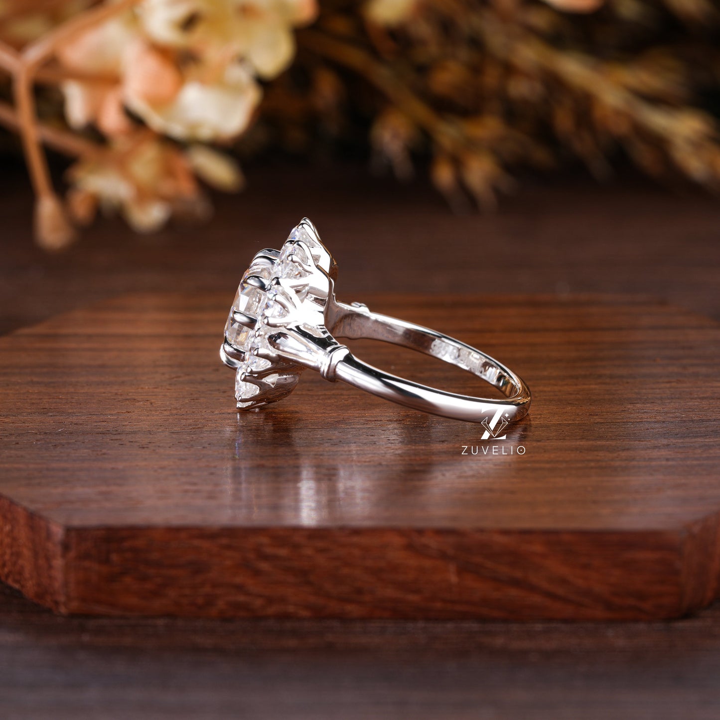 OEC Moissanite Ring - Zuvelio.com