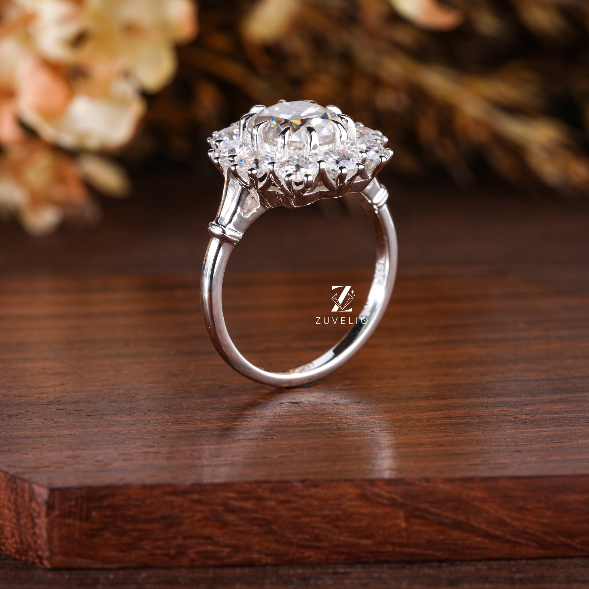 OEC Moissanite Ring - Zuvelio.com