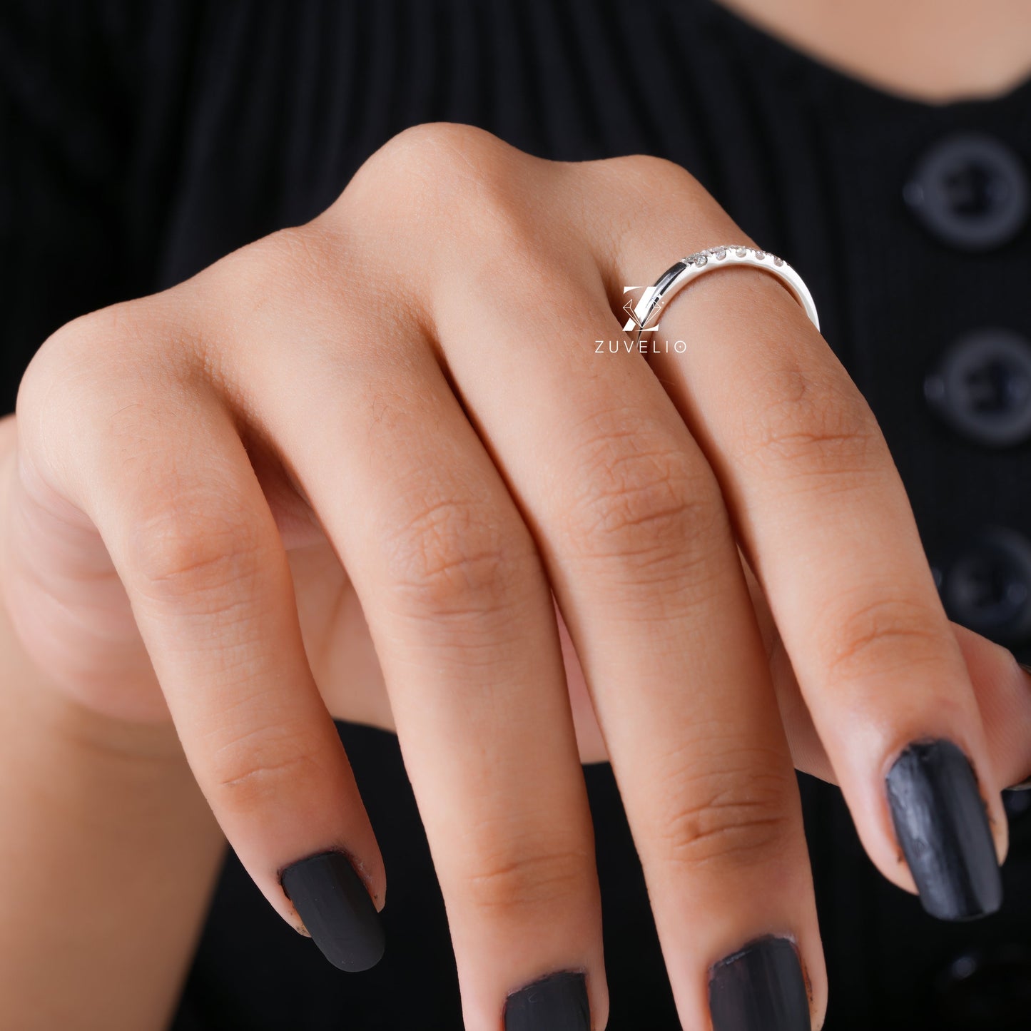 Round Cut Moissanite Band - Zuvelio.com