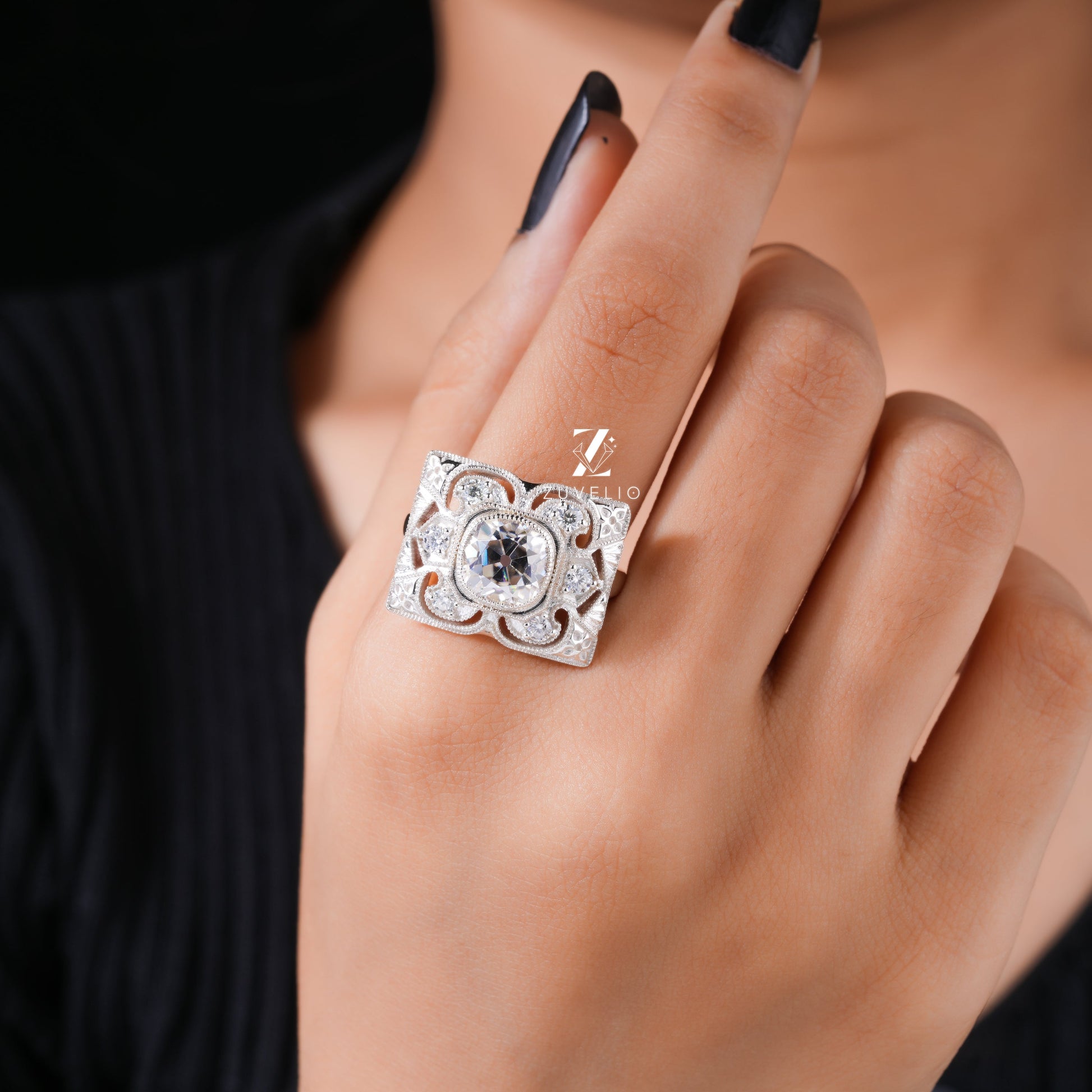Queen Moissanite Ring - Zuvelio.com