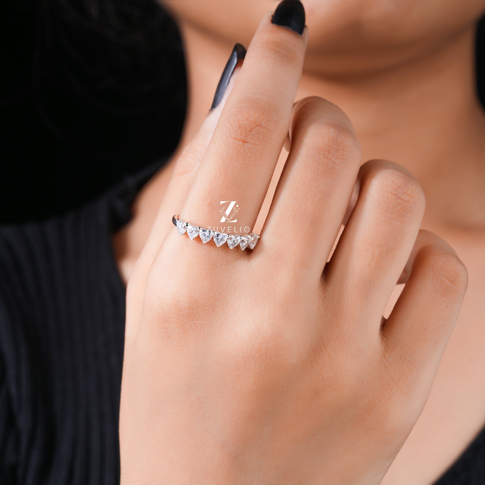 Heart Wedding Band - Zuvelio.com