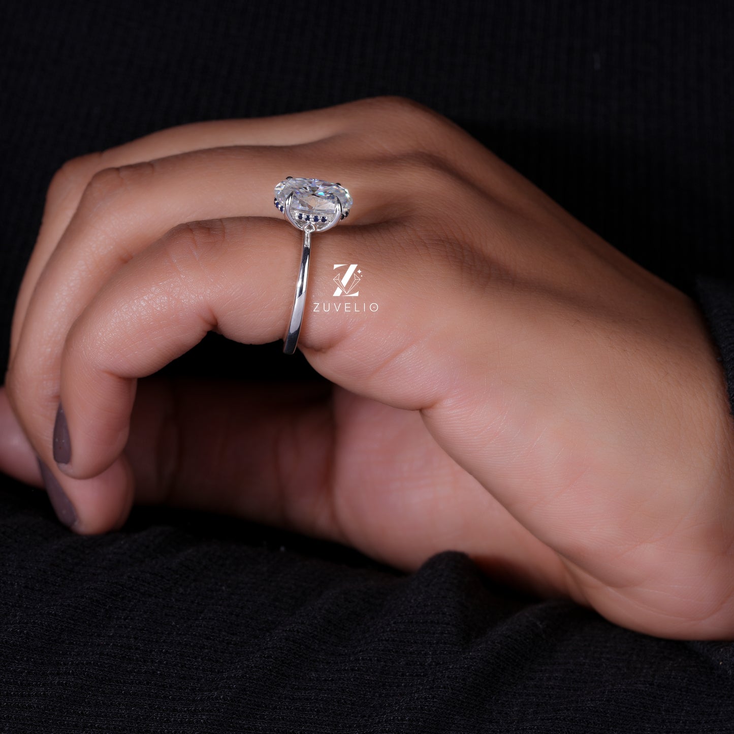 Oval Hidden Halo Solitaire