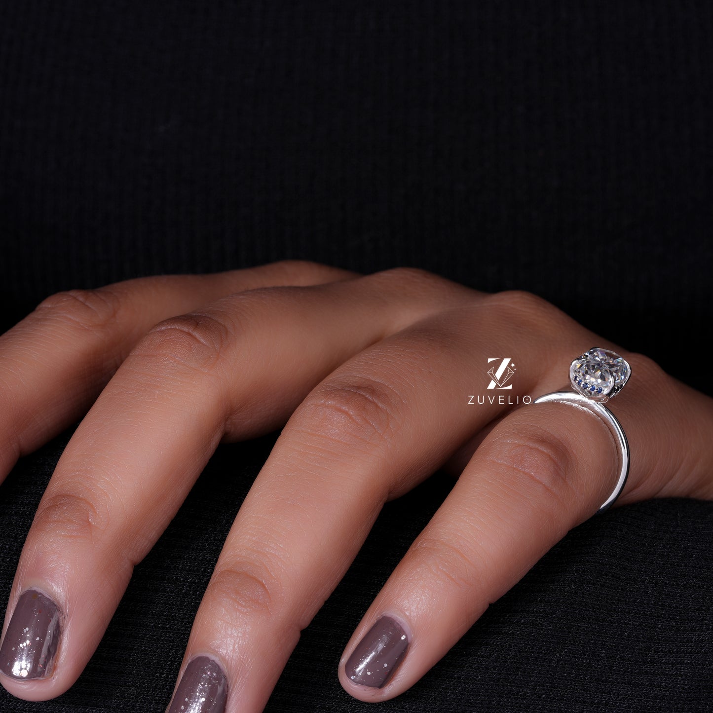 Oval Hidden Halo Solitaire