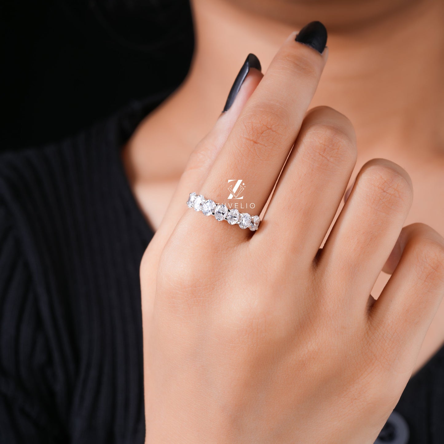 Oval Wedding Band - Zuvelio.com