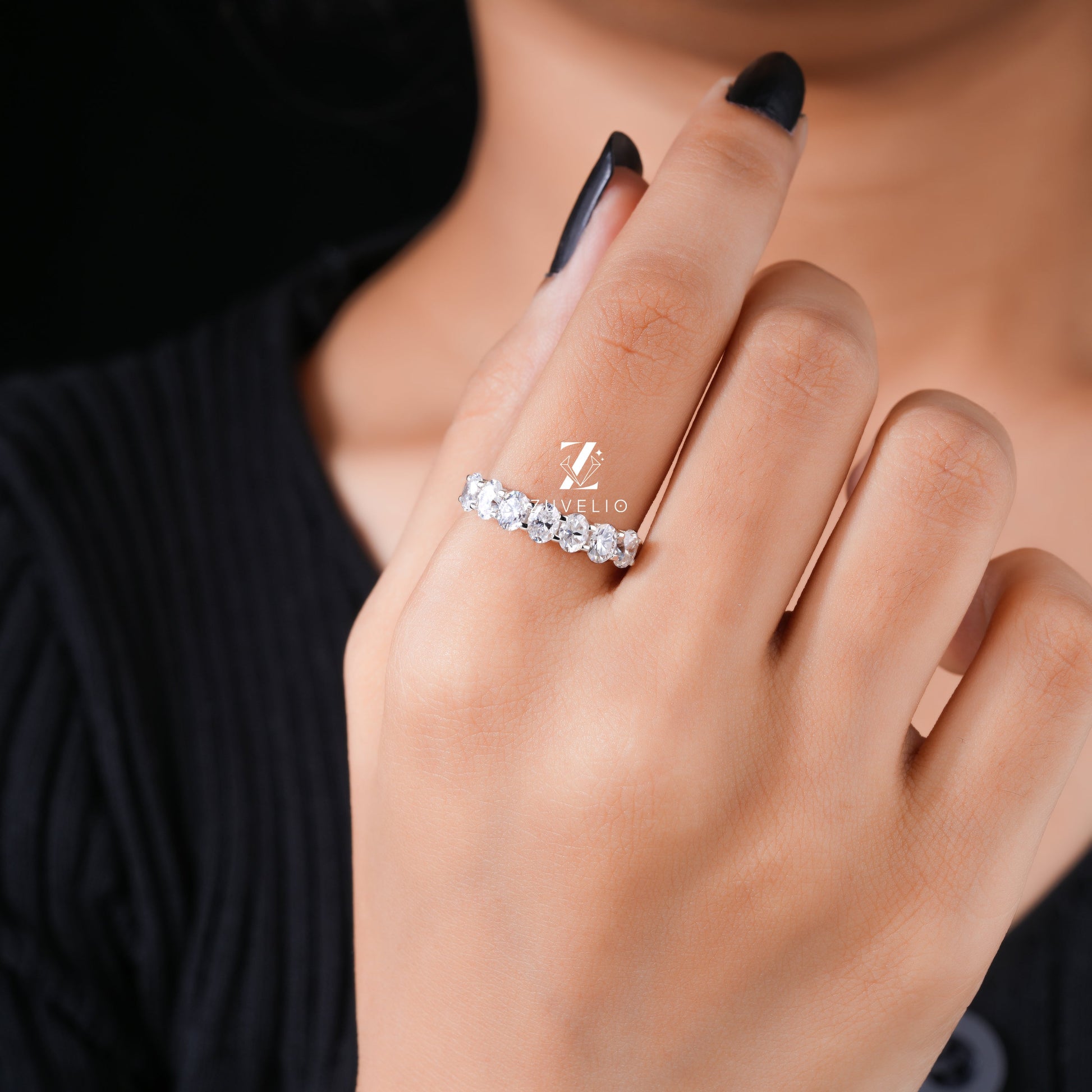 Oval Wedding Band - Zuvelio.com