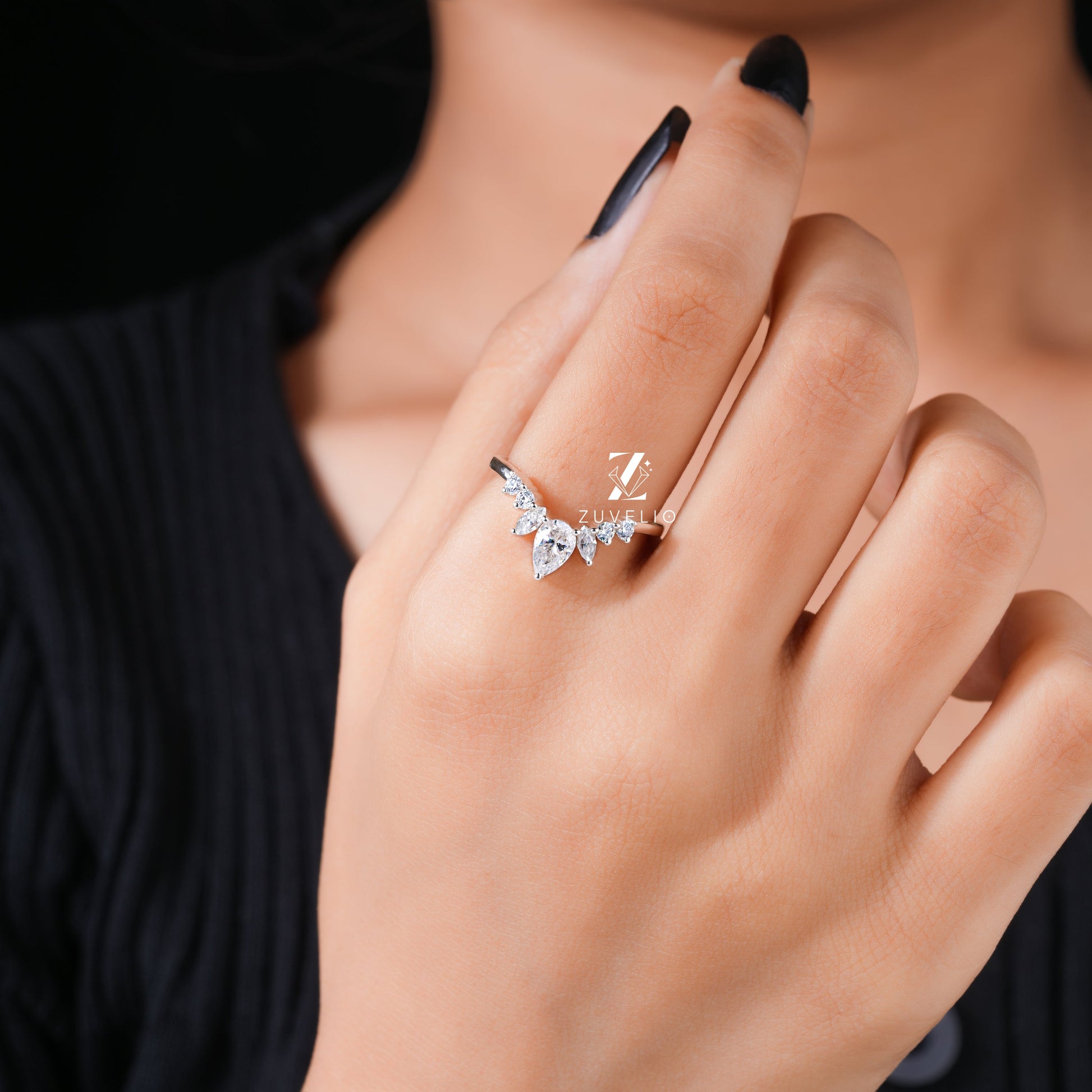 Pear Round Moissanite - Zuvelio.com