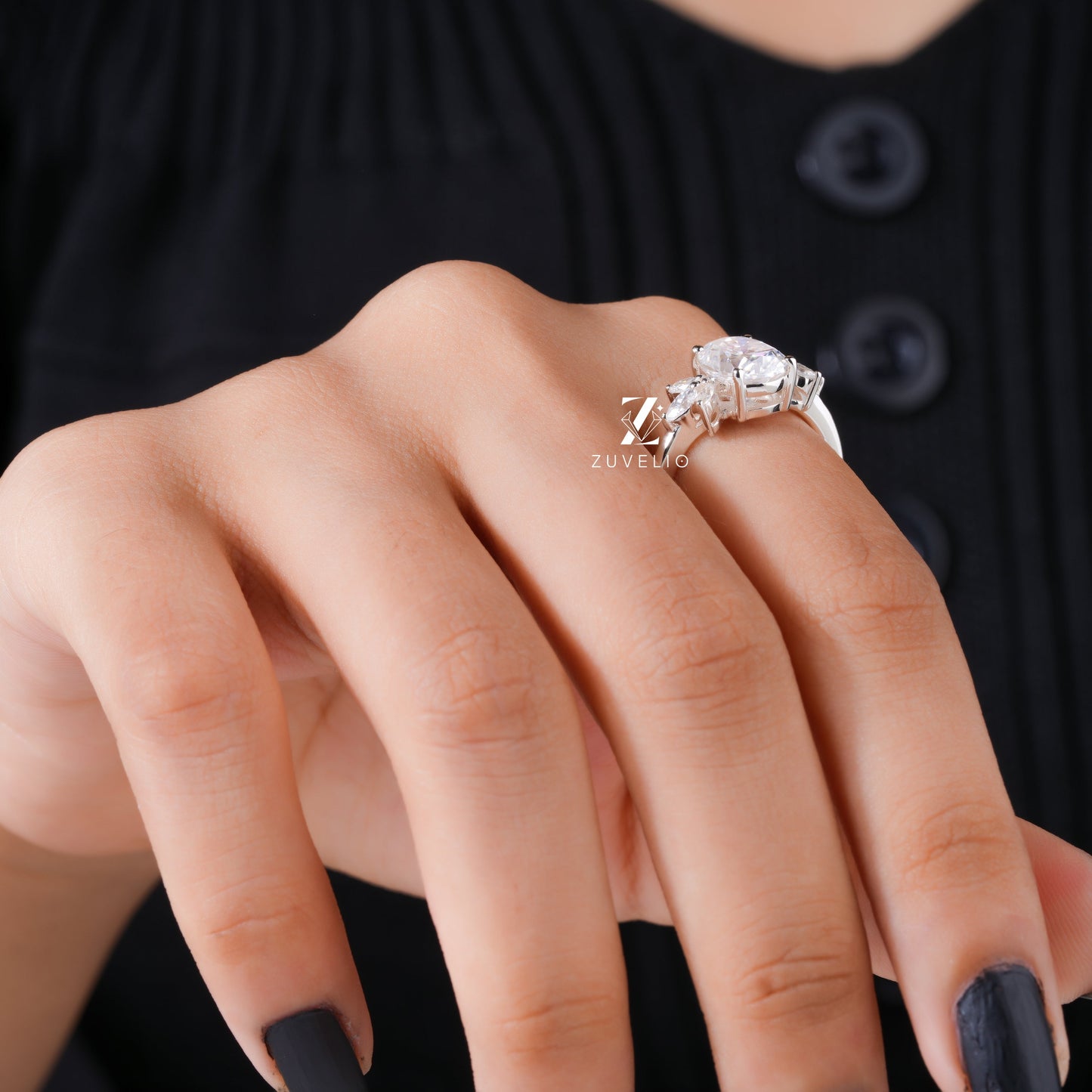 Oval Moissanite Ring - Zuvelio.com