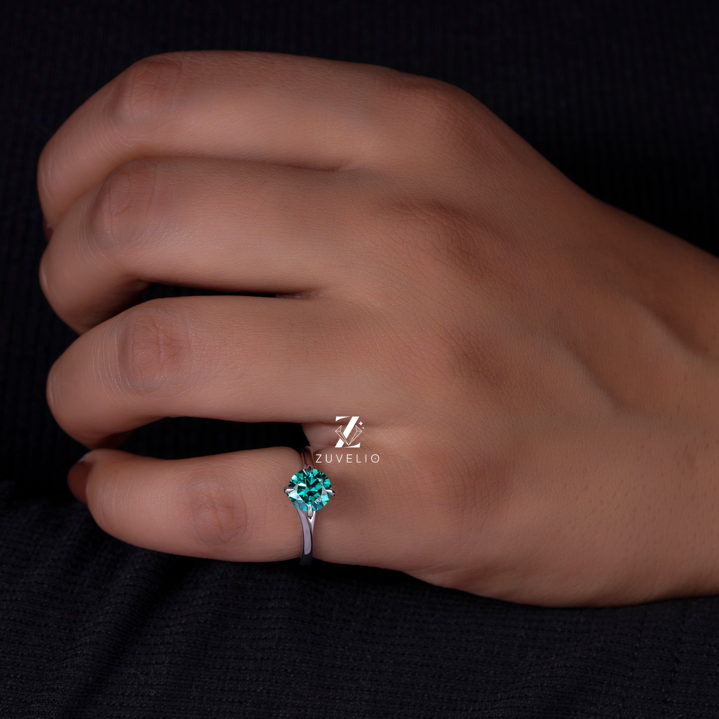Dark Green Round Cut