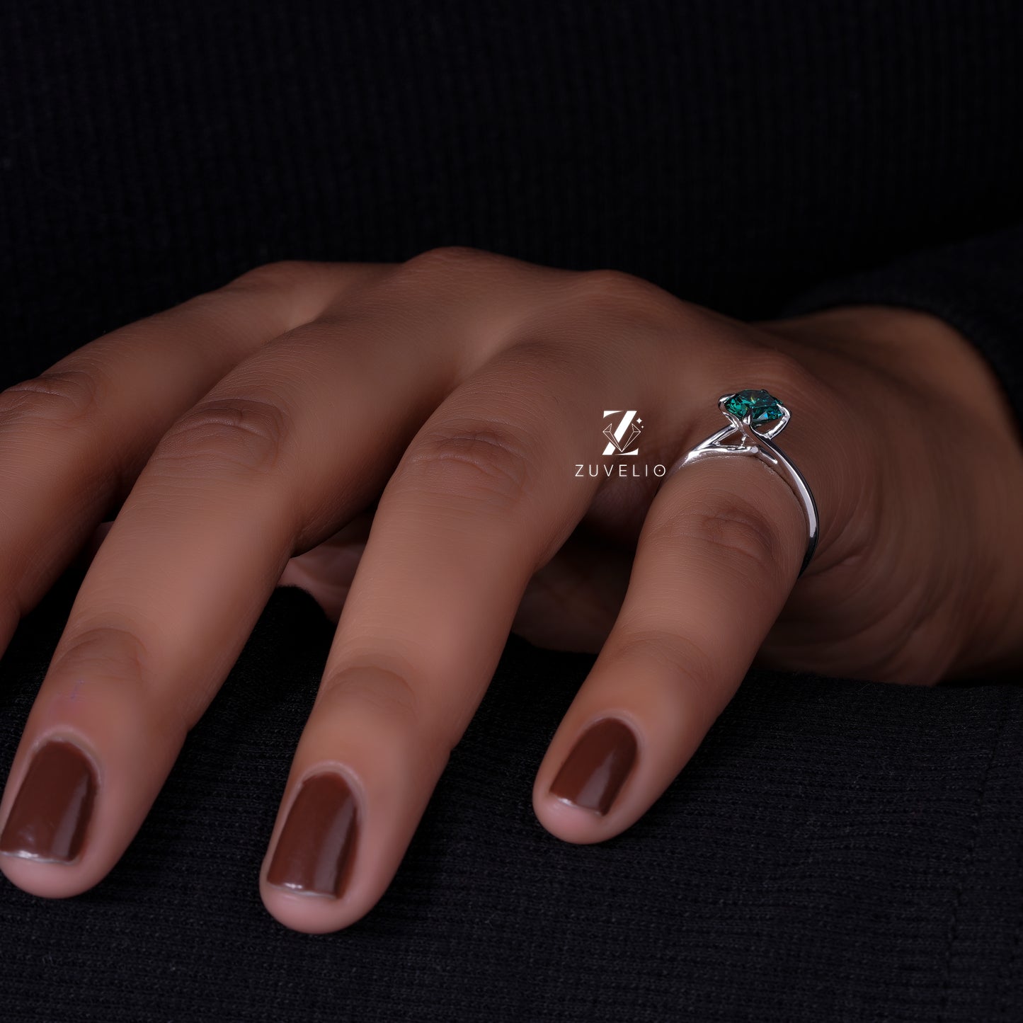 Dark Green Round Cut