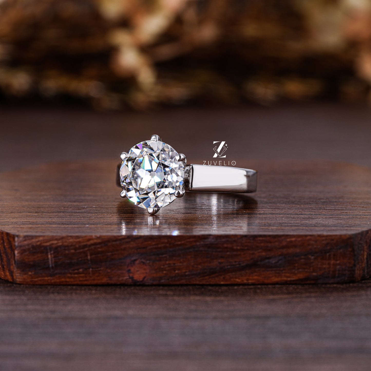 Colorless Round Moissanite Ring - Zuvelio.com