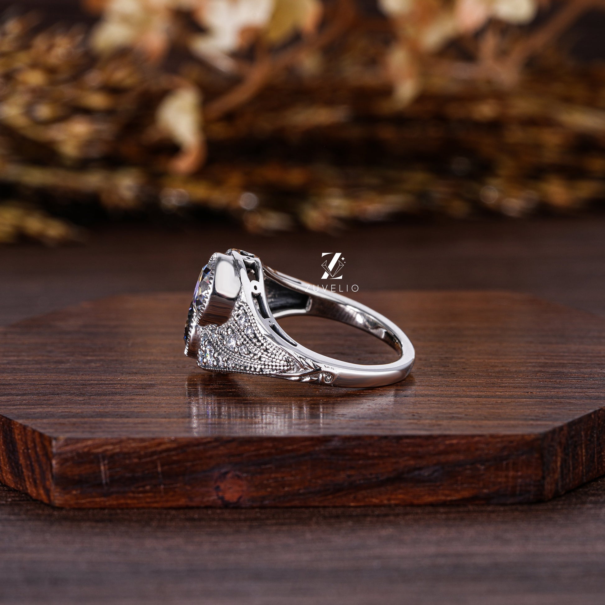 White Grey Moissanite Ring - Zuvelio.com