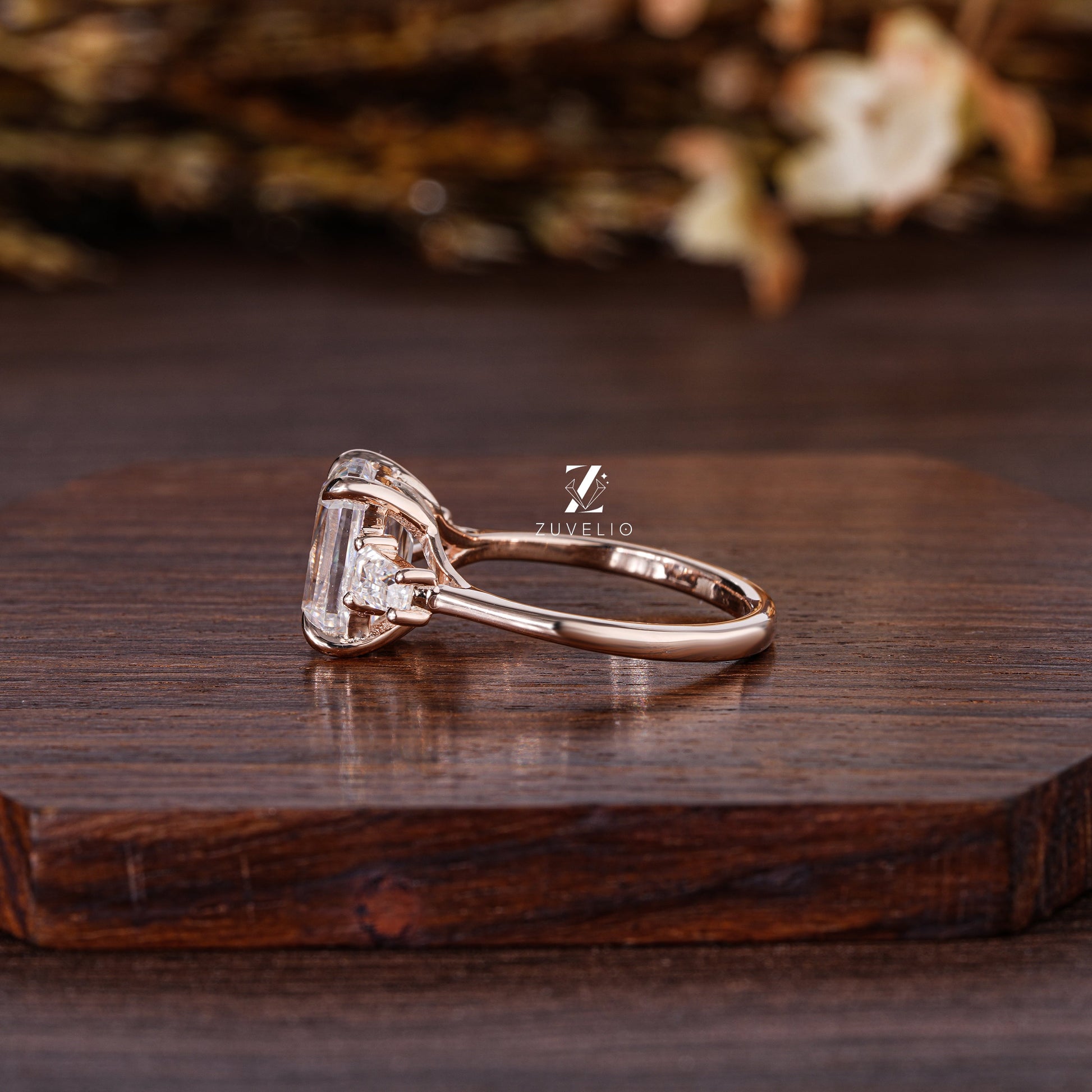 Emerald Radiant Cut Moissanite Ring - Zuvelio.com