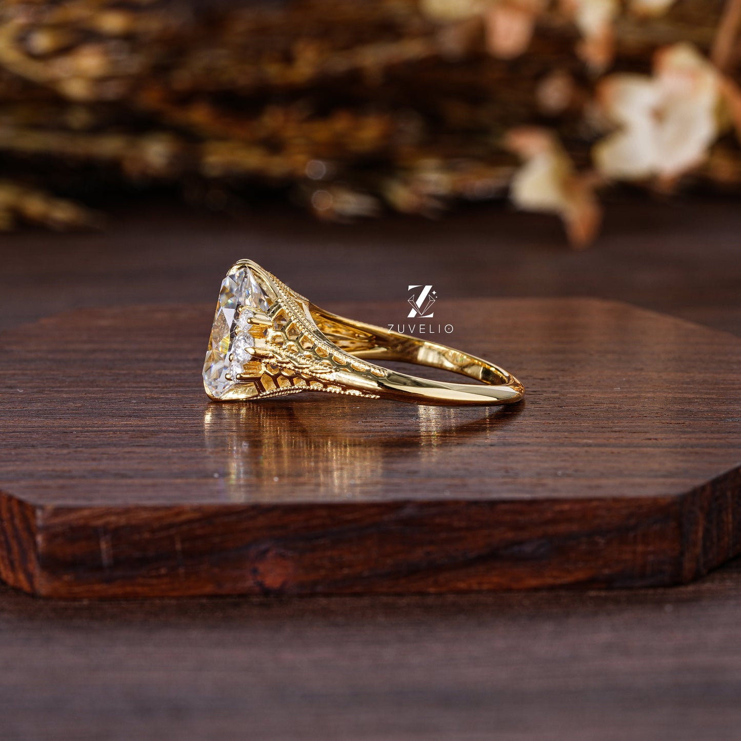 OMC Art Deco Ring - Zuvelio.com