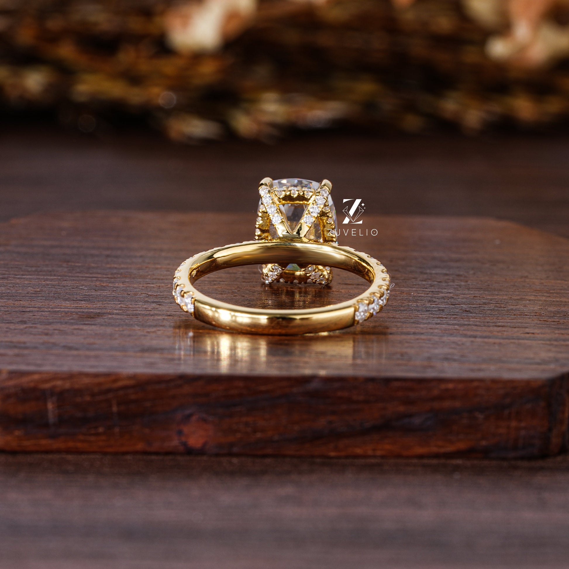 Cushion Moissanite Ring - Zuvelio.com