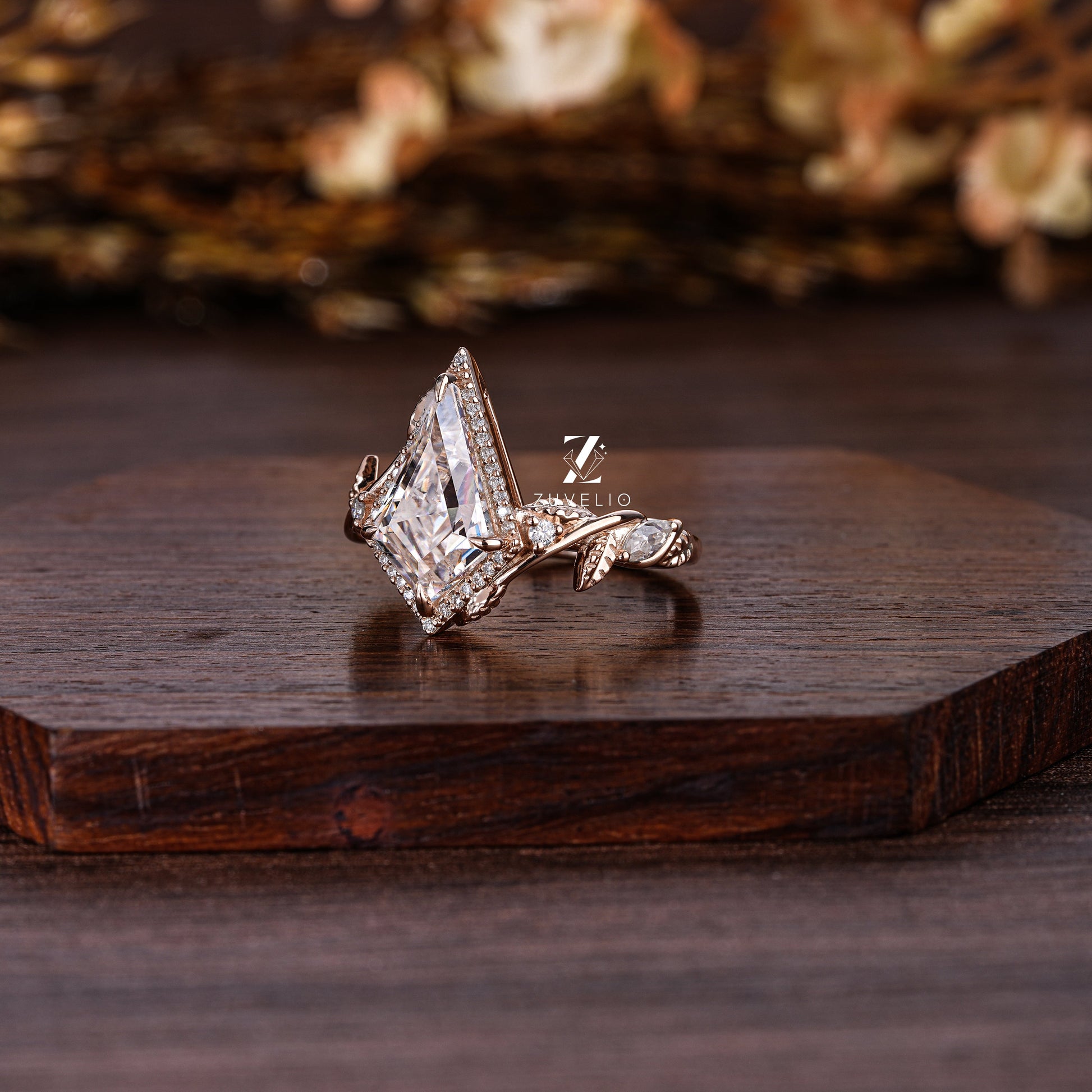 Kite Moissanite Ring - Zuvelio.com