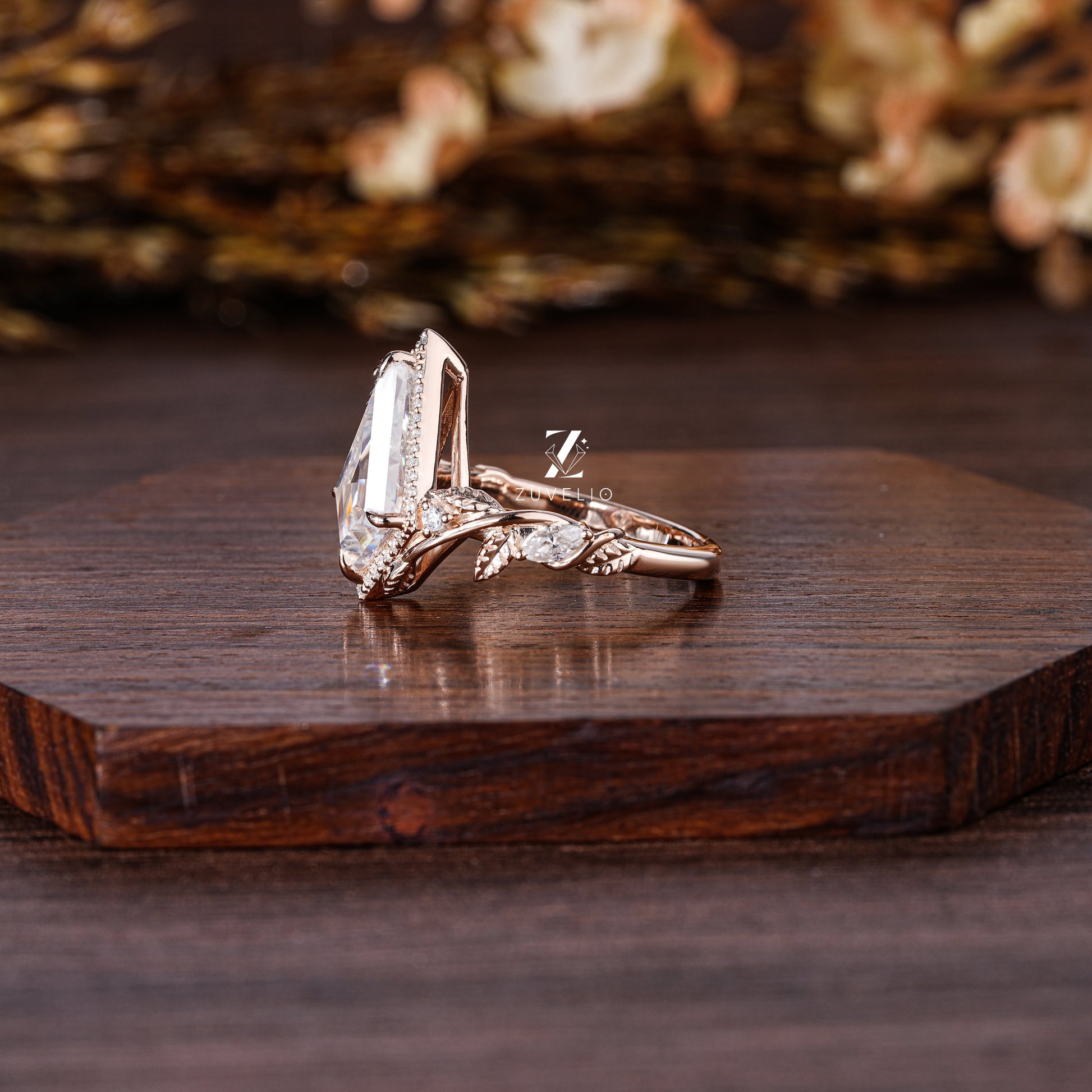 Kite Moissanite Ring - Zuvelio.com